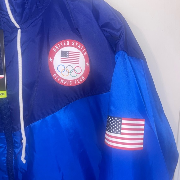 COPY - Nike Jacket - Picture 2 of 6